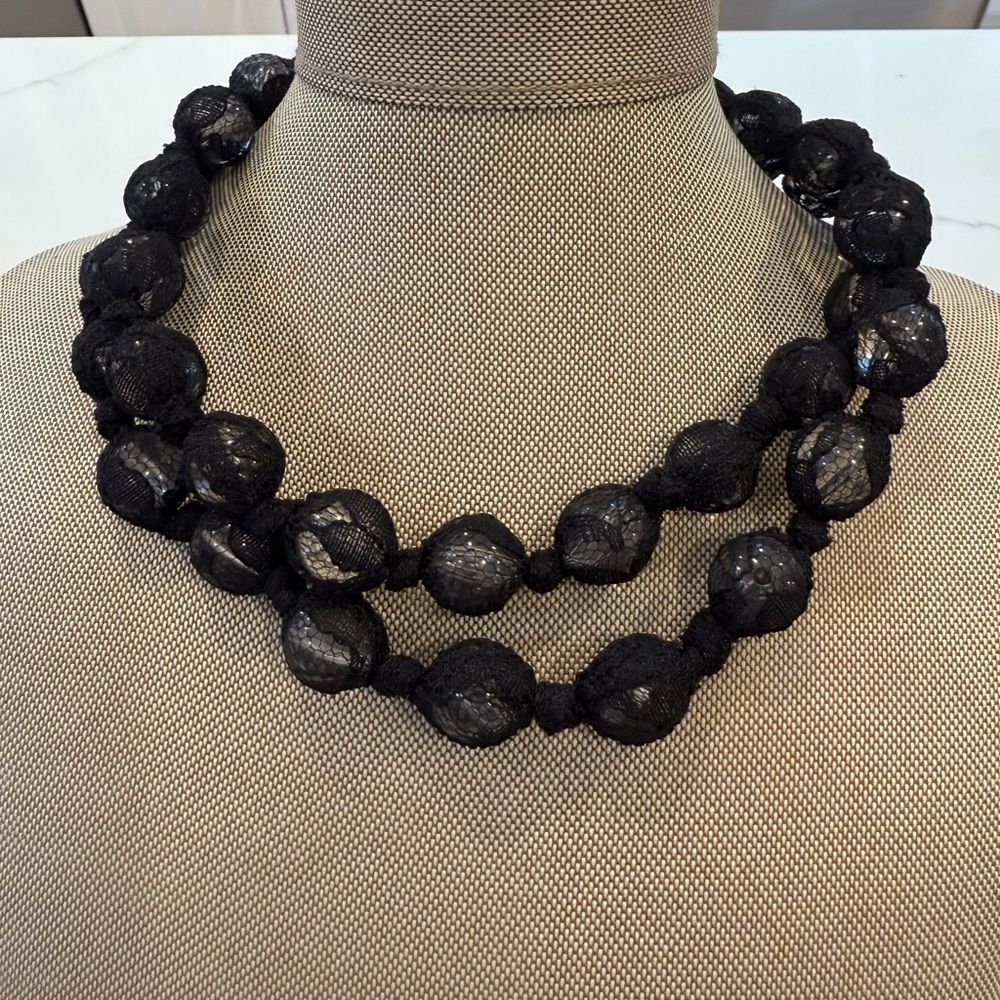 Elegant Black Beaded Necklace